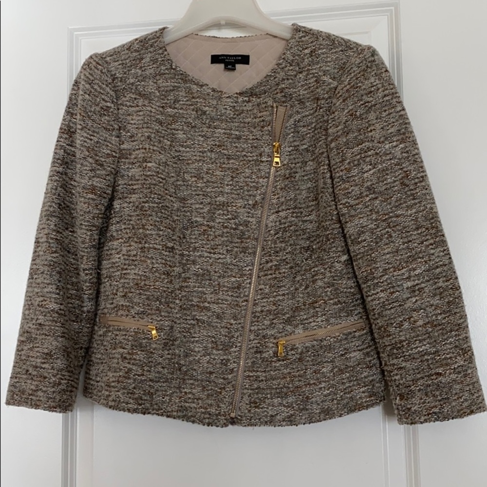 Gray & brown tweed short blazer